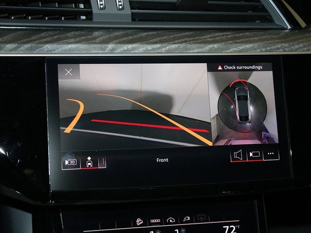 Used 2023 Audi e-tron Premium Plus w/ Premium Plus Package image 23