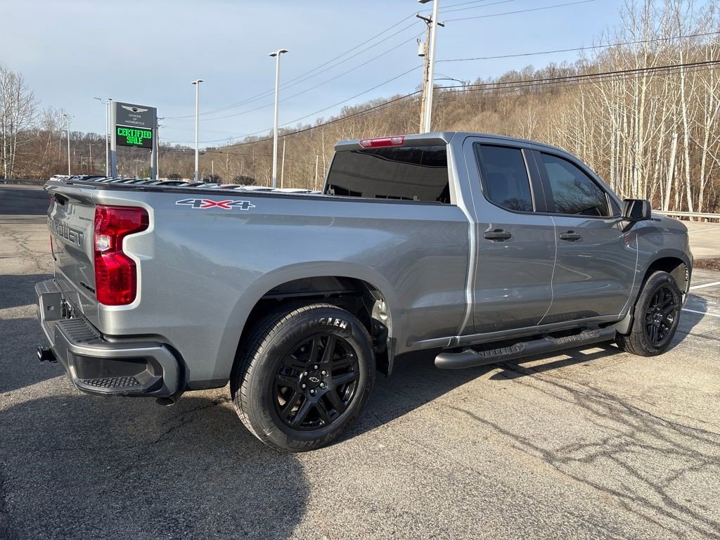 Certified 2024 Chevrolet Silverado 1500 Custom w/ Turbomax Blackout Package image 5