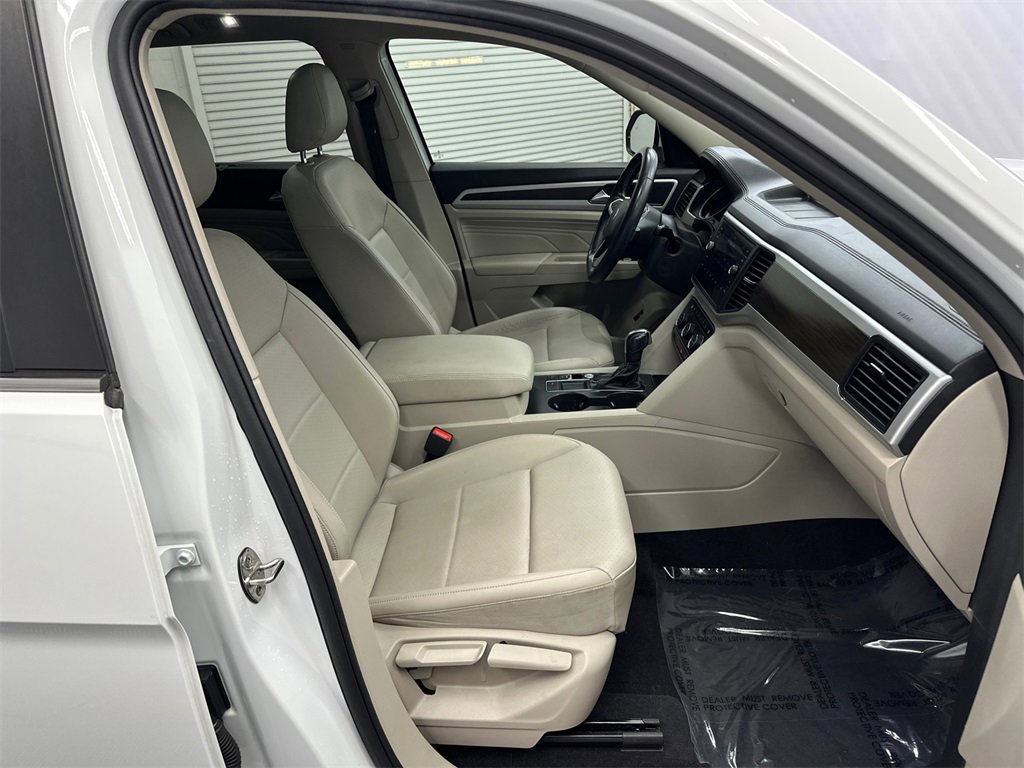 Used 2021 Volkswagen Atlas SE w/ Panoramic Sunroof Package image 14