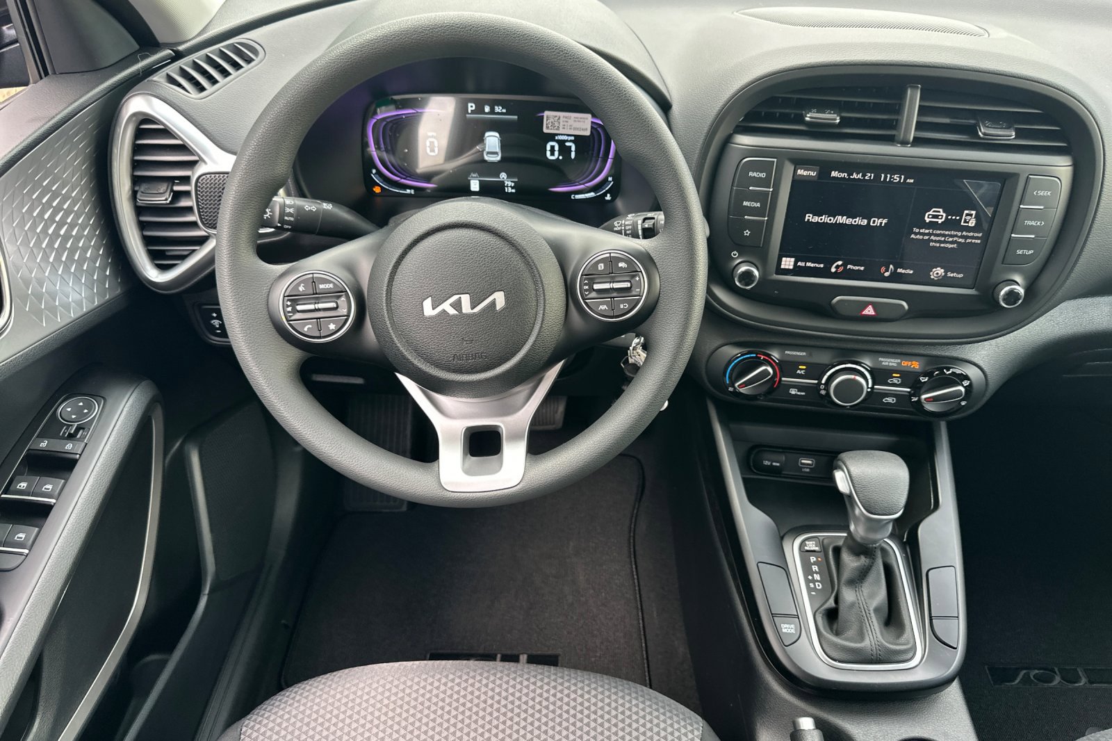 New 2025 Kia Soul LX image 15