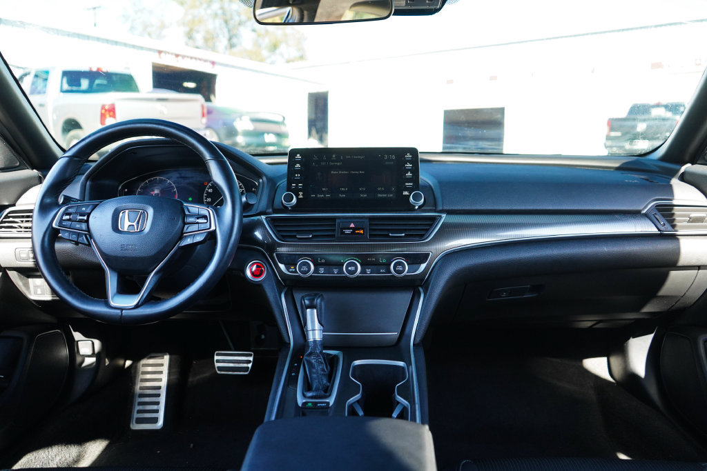 Used 2019 Honda Accord Sport image 10