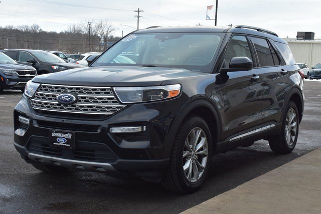 Used 2023 Ford Explorer Limited image 12