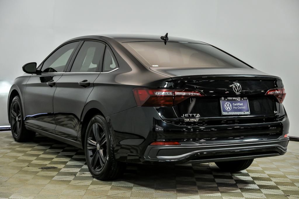 Used 2023 Volkswagen Jetta SE FWD image 6
