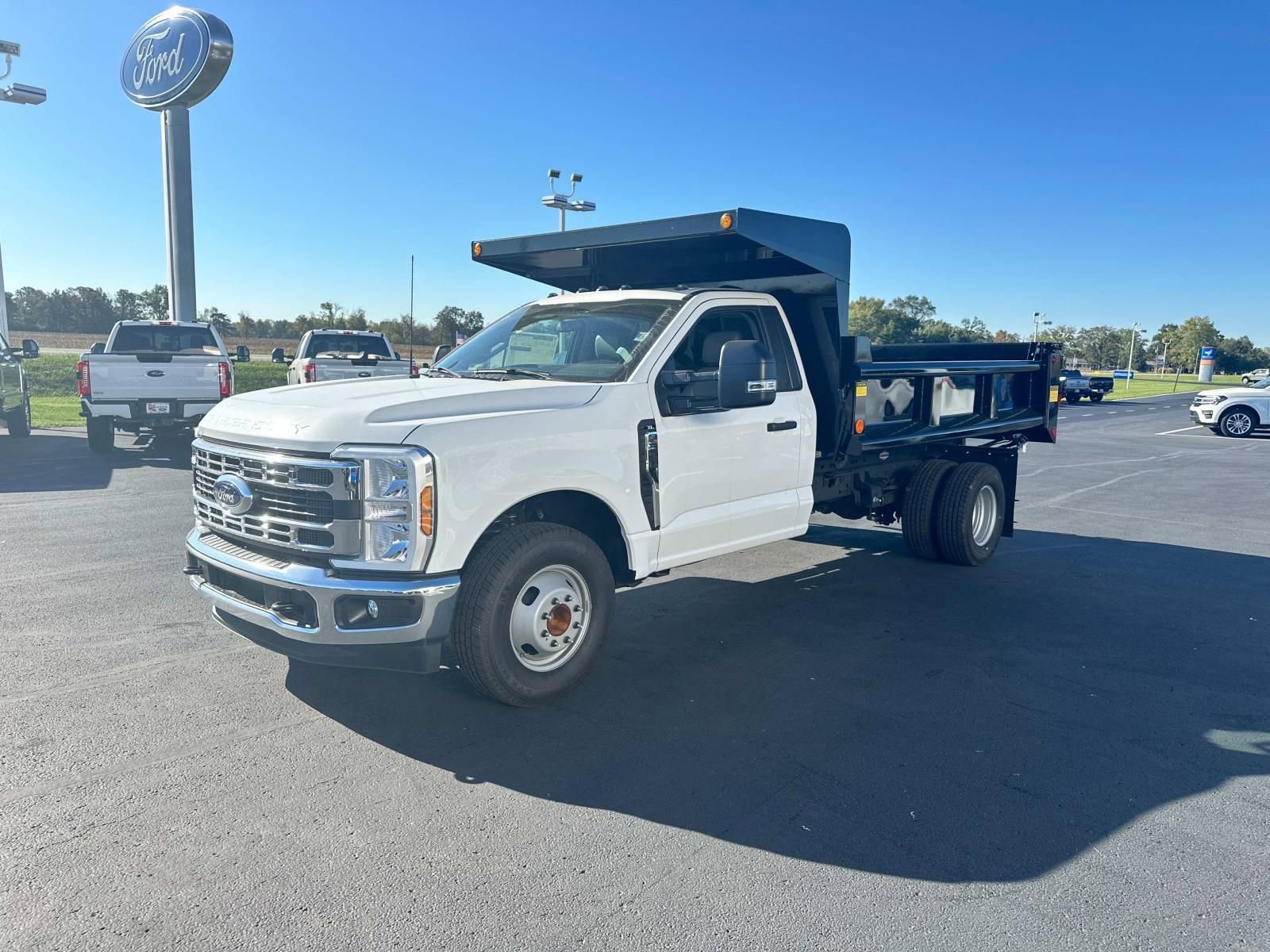 New 2024 Ford F350 XL w/ XL Chrome Package image 25