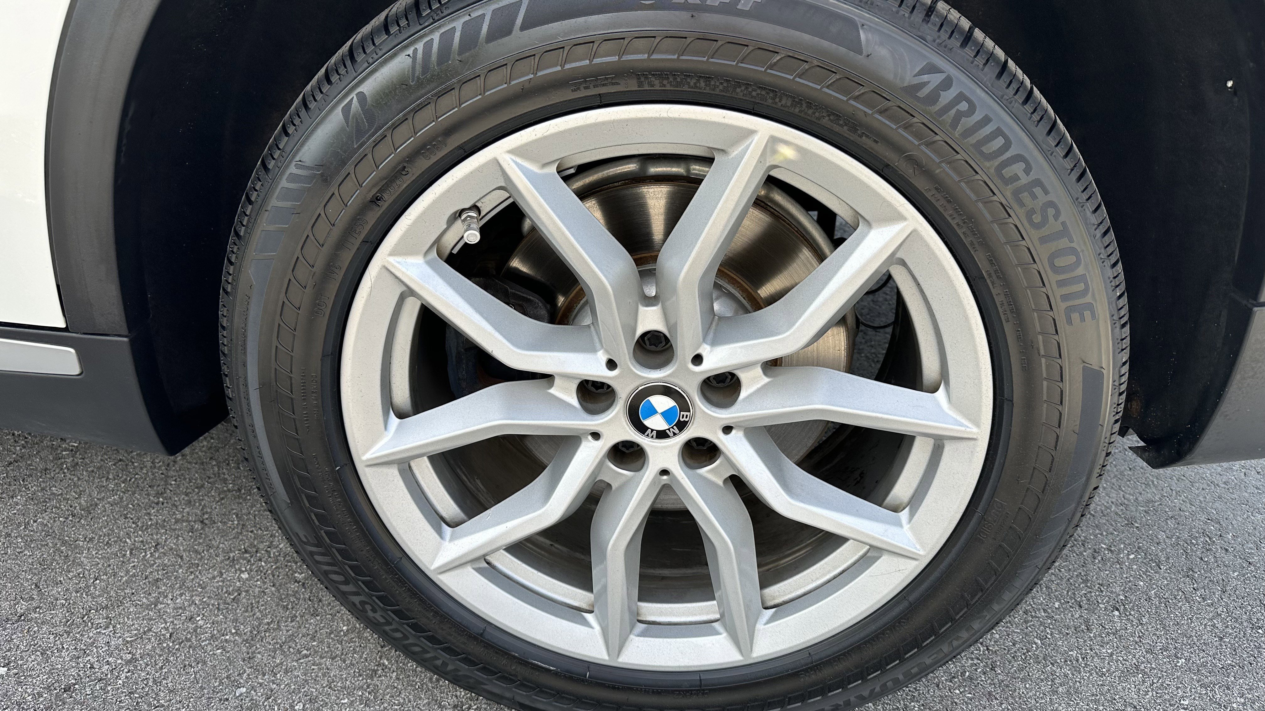 Used 2019 BMW X5 xDrive40i w/ Premium Package 2 AWD/4WD image 13