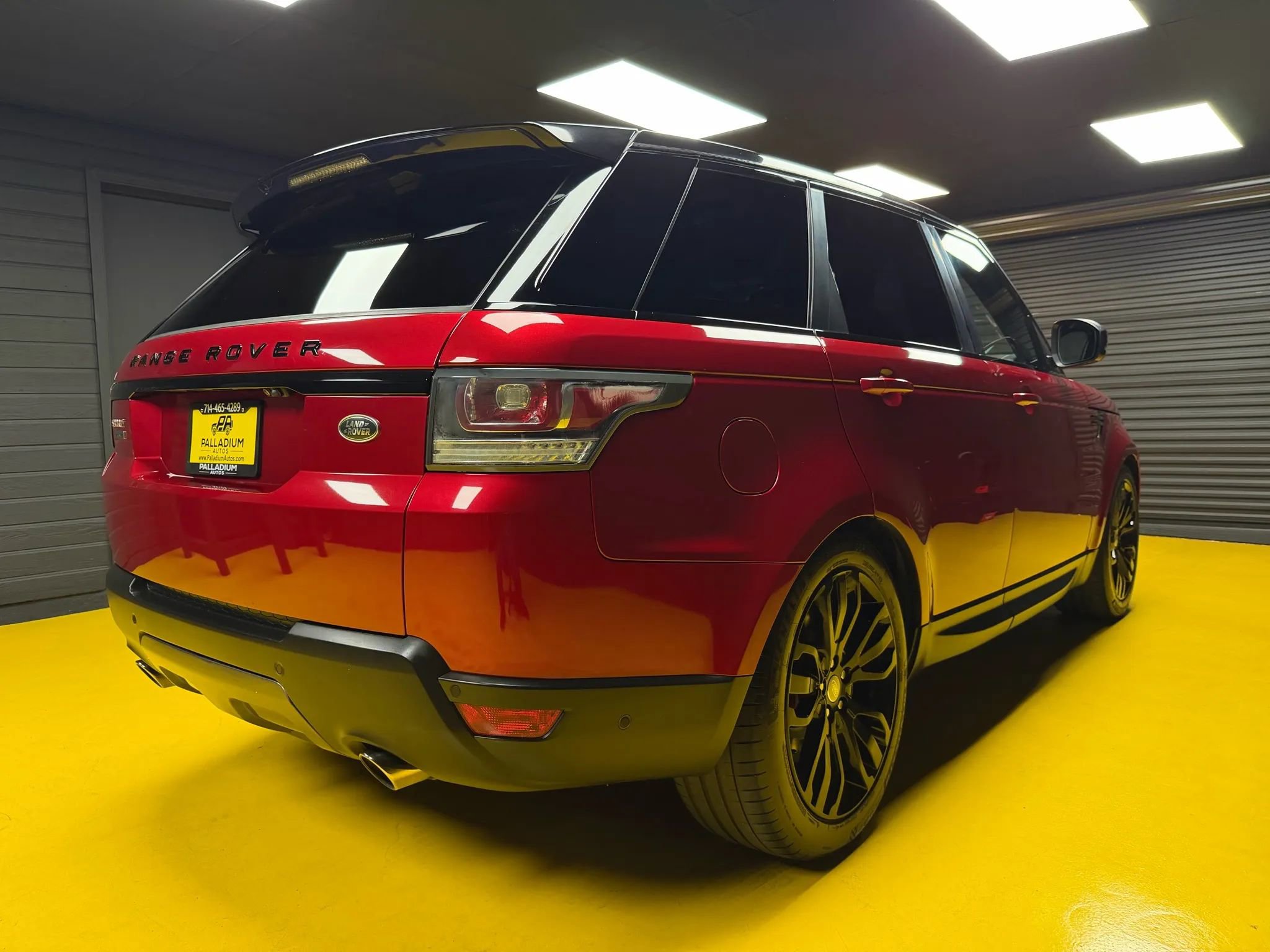 Used 2016 Land Rover Range Rover Sport Supercharged AWD/4WD image 6