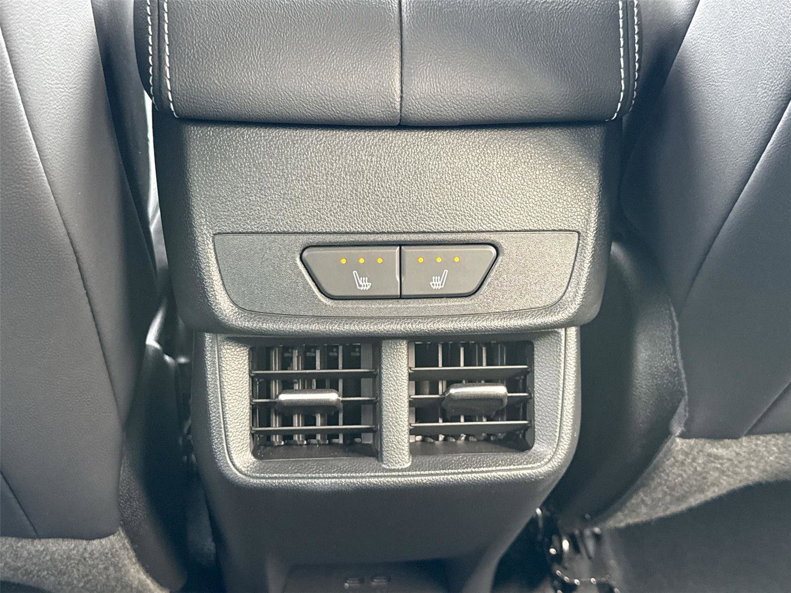 Used 2026 GMC Terrain Denali AWD/4WD image 20