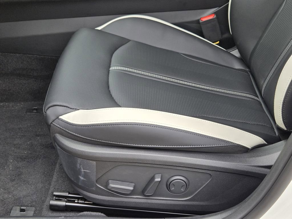 New 2026 Kia K5 GT-Line FWD image 17