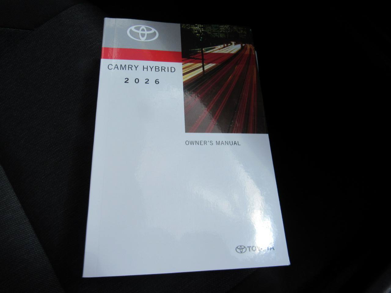 Used 2026 Toyota Camry LE FWD image 32