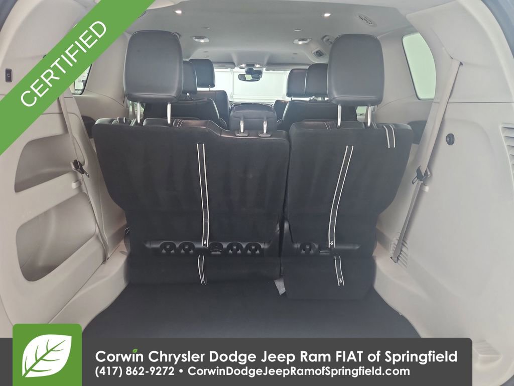 Certified 2022 Chrysler Pacifica Touring-L image 32