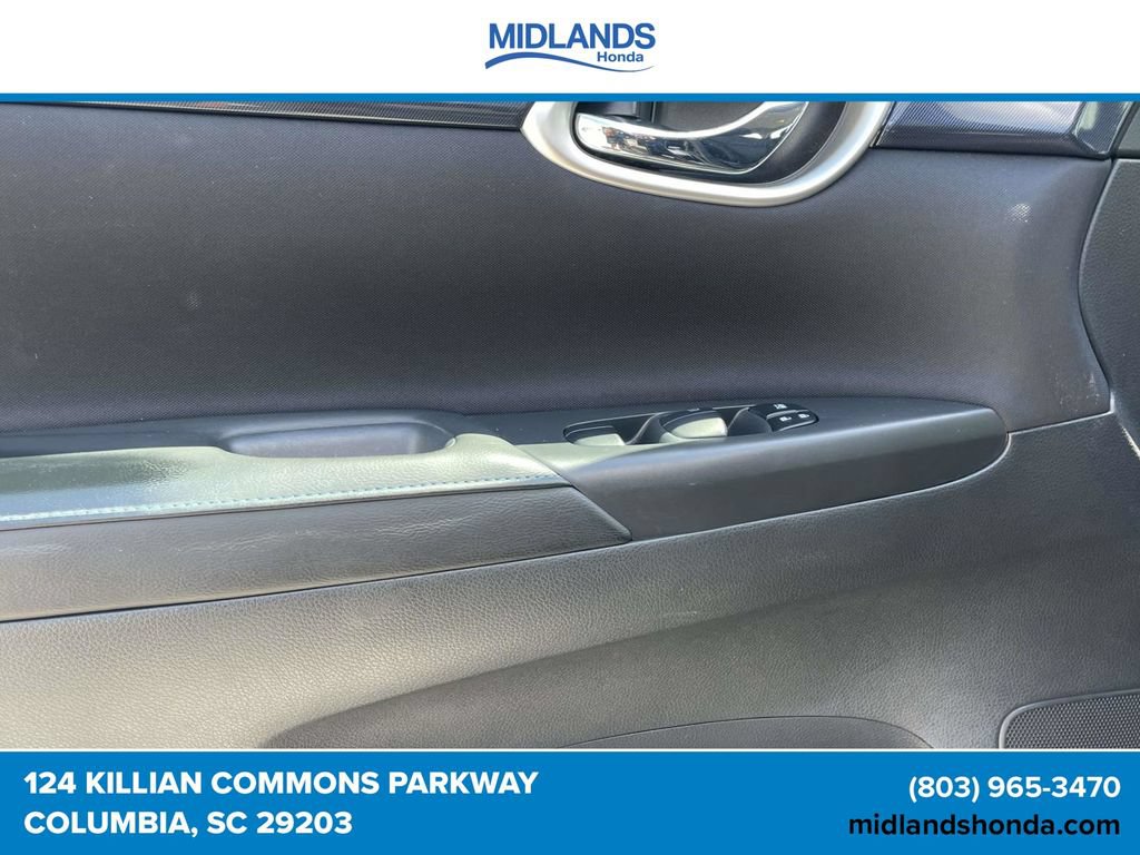Used 2018 Nissan Sentra SR w/ Technology Package FWD image 16