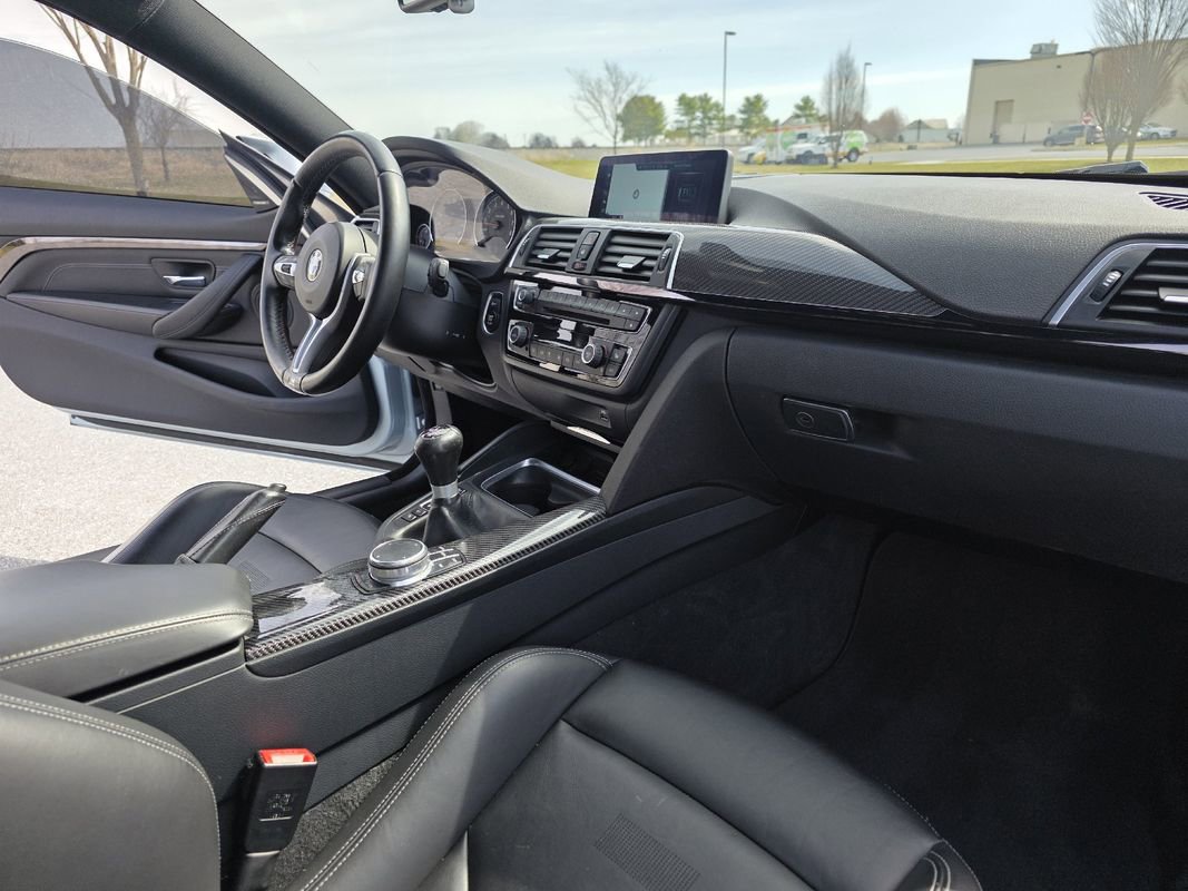 Used 2017 BMW M4 image 15