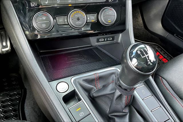 Used 2021 Volkswagen Jetta GLI Autobahn image 24