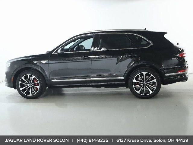 Used 2022 Bentley Bentayga image 4