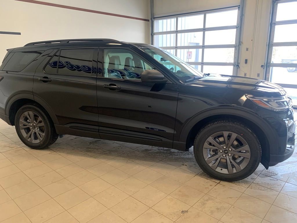 New 2026 Ford Explorer Active w/ Active Comfort Package image 4