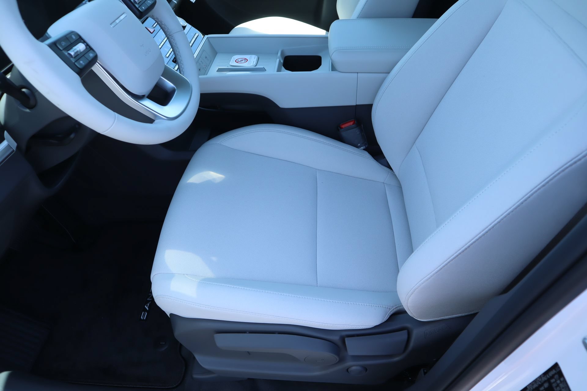 New 2026 Hyundai Santa Fe SE FWD image 9