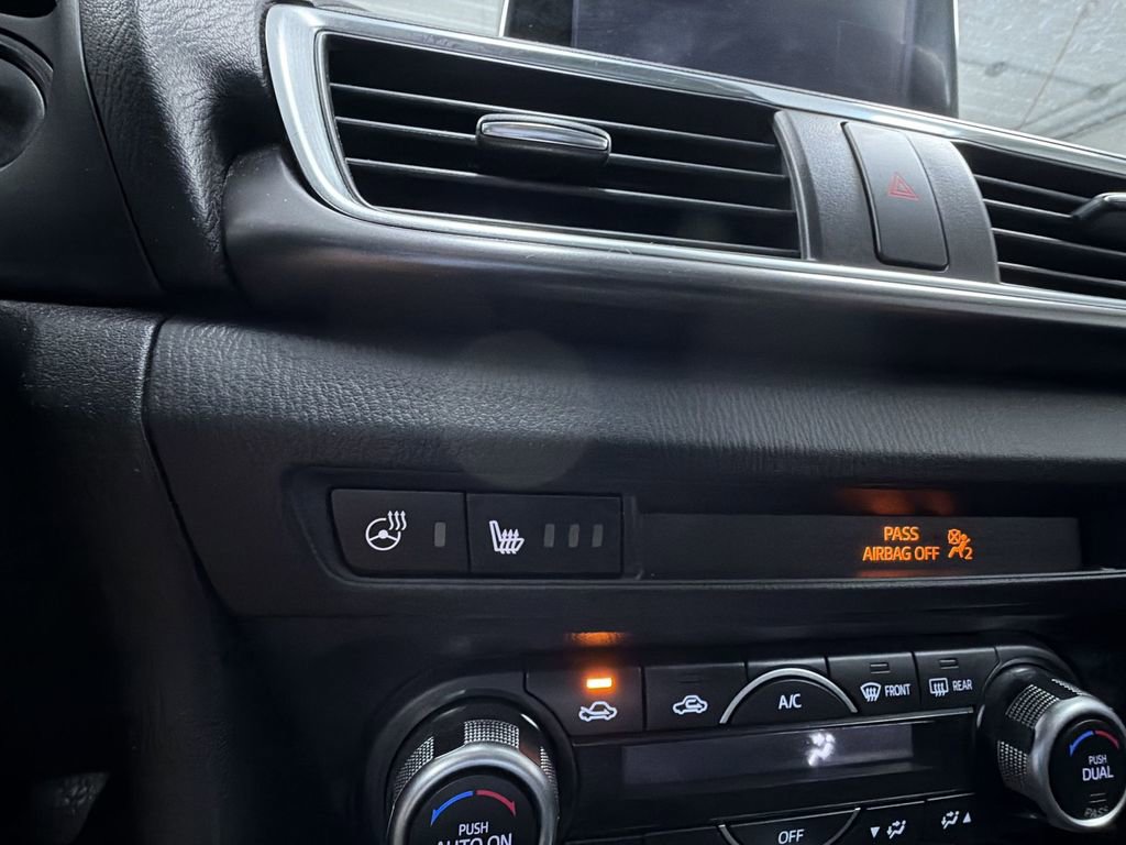 Used 2017 MAZDA MAZDA3 Grand Touring w/ Premium Equipment Package FWD image 23