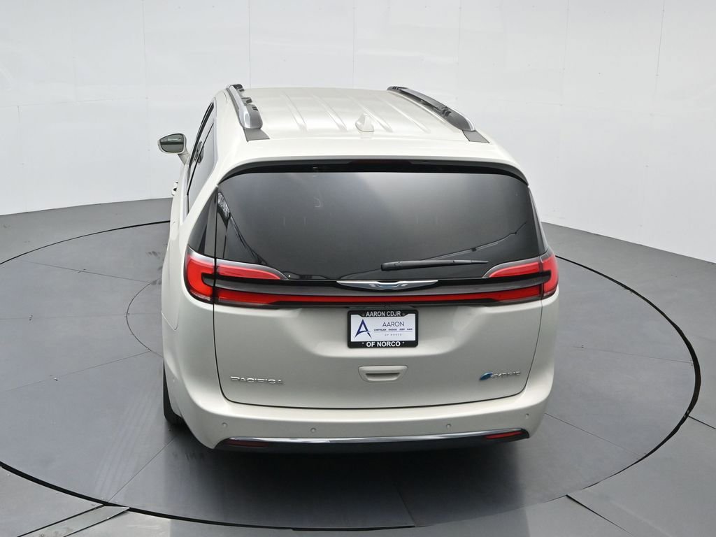 Used 2021 Chrysler Pacifica Limited w/ Premium & Safety Sphere Group image 56