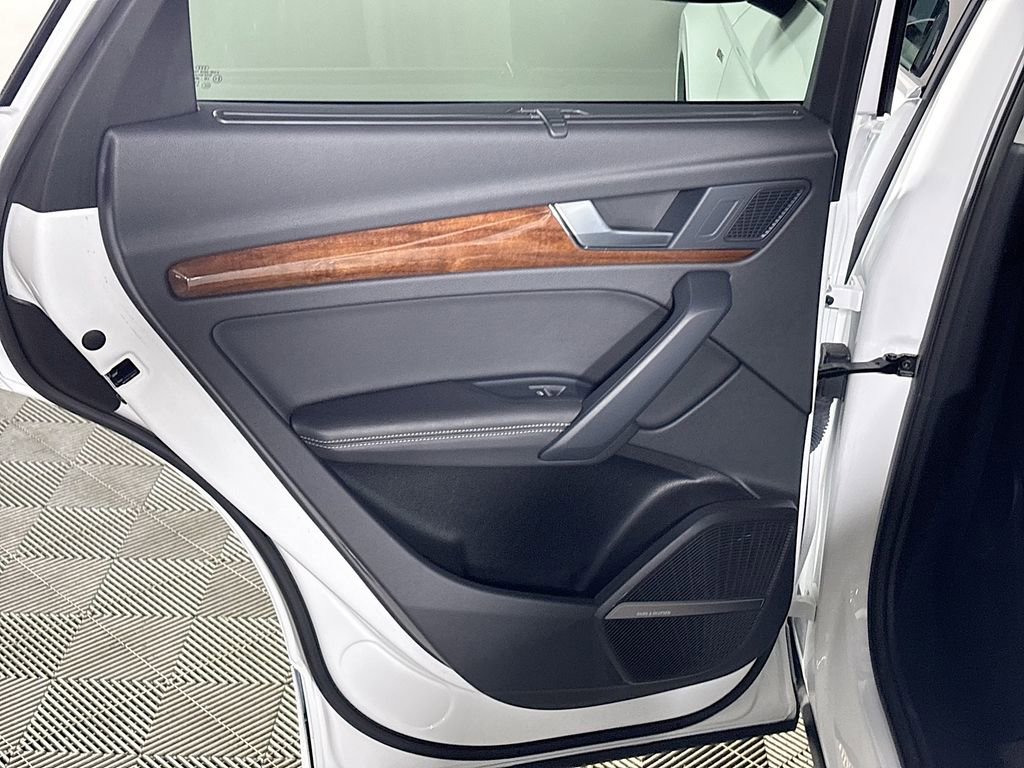 Used 2023 Audi Q5 2.0T Prestige w/ Prestige Package image 20