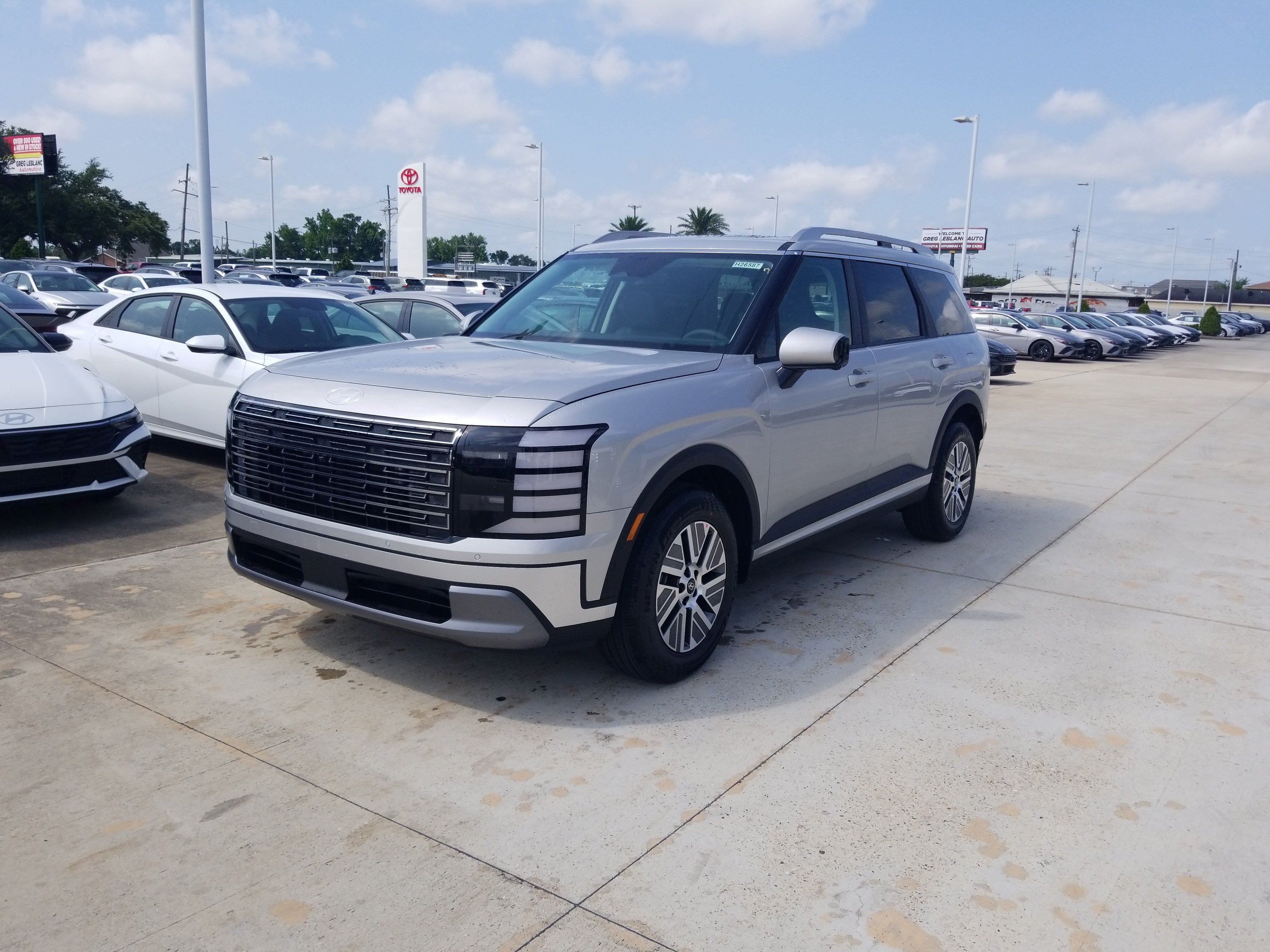 New 2026 Hyundai Palisade SEL Premium FWD image 3