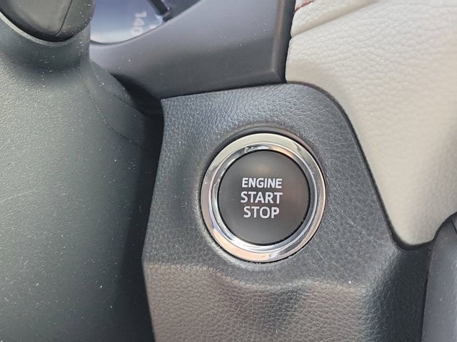 Used 2023 Toyota RAV4 XLE Premium image 34