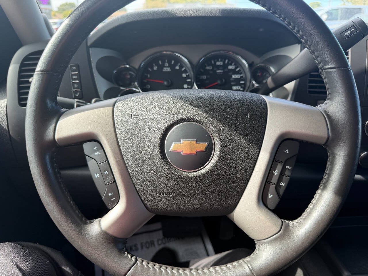 Used 2007 Chevrolet Silverado 1500 LT w/ 2LT Audio Package AWD/4WD image 18
