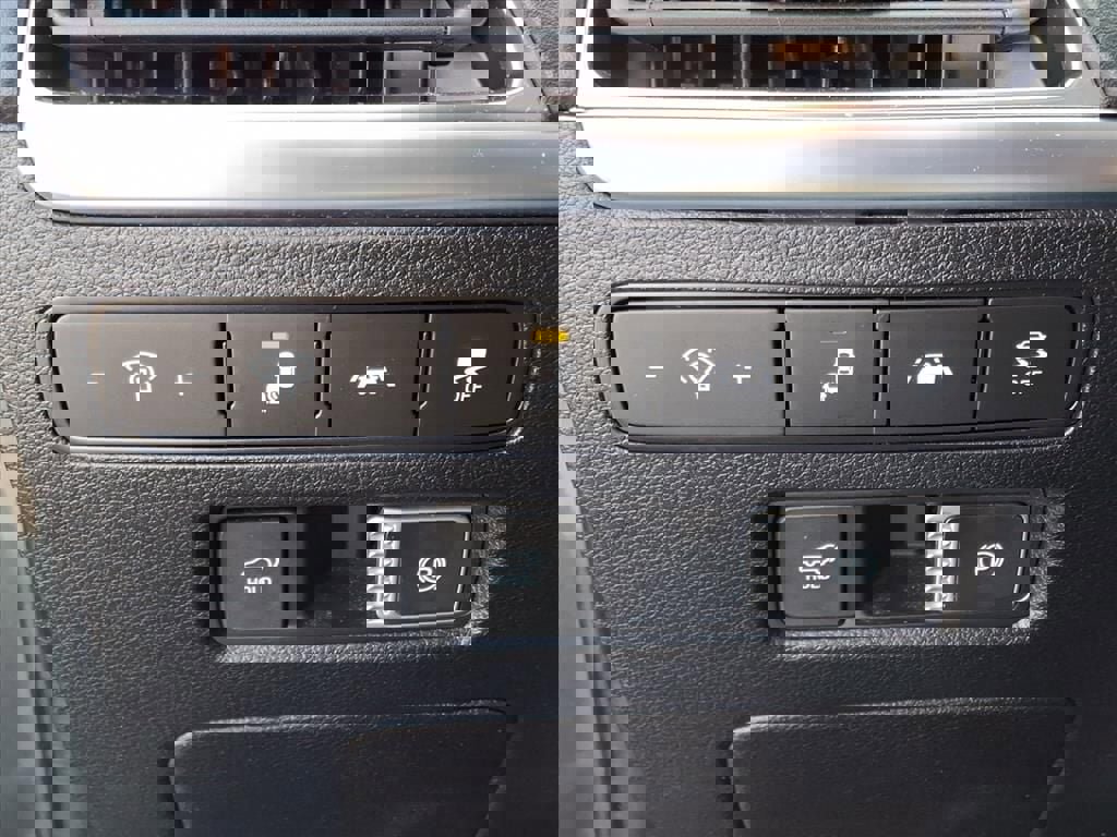 Used 2021 Hyundai Palisade Limited image 16