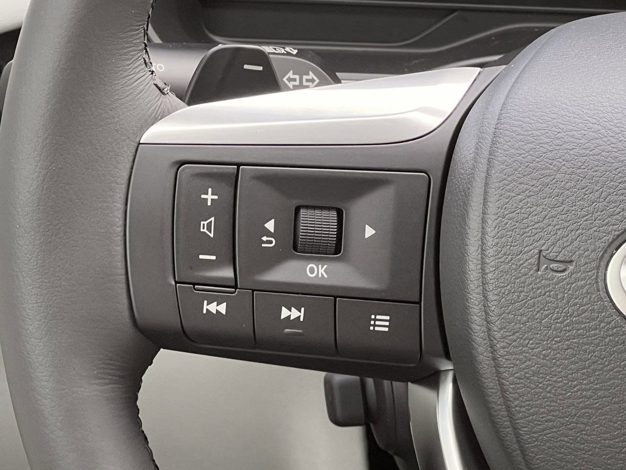 New 2027 INFINITI QX60 Luxe FWD image 12