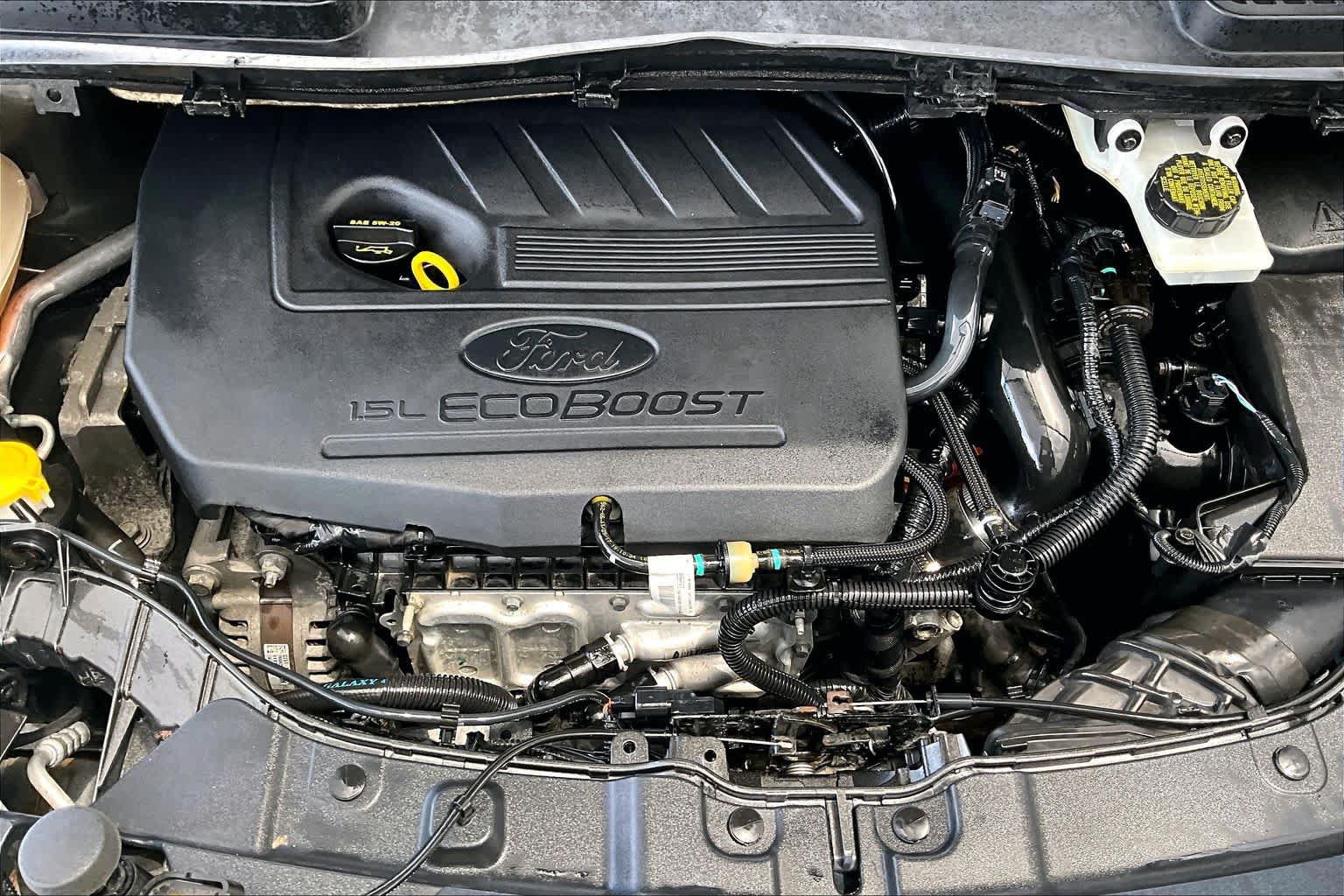 Used 2018 Ford Escape SE w/ SE Sync 3 Package AWD/4WD image 32