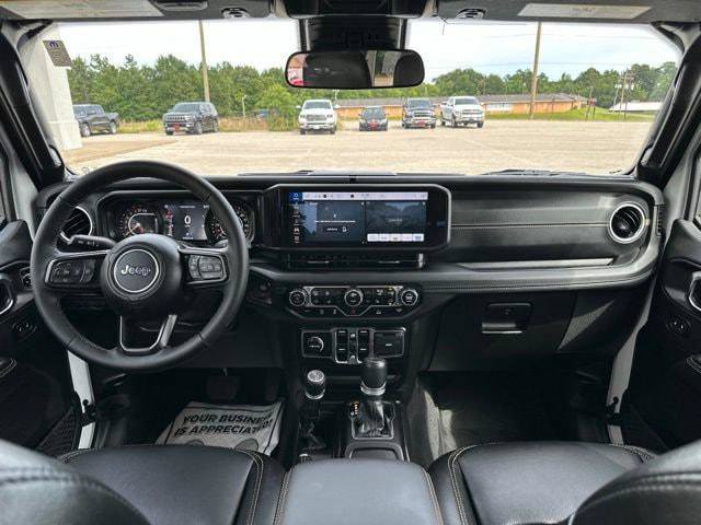 Certified 2025 Jeep Gladiator Overland AWD/4WD image 34