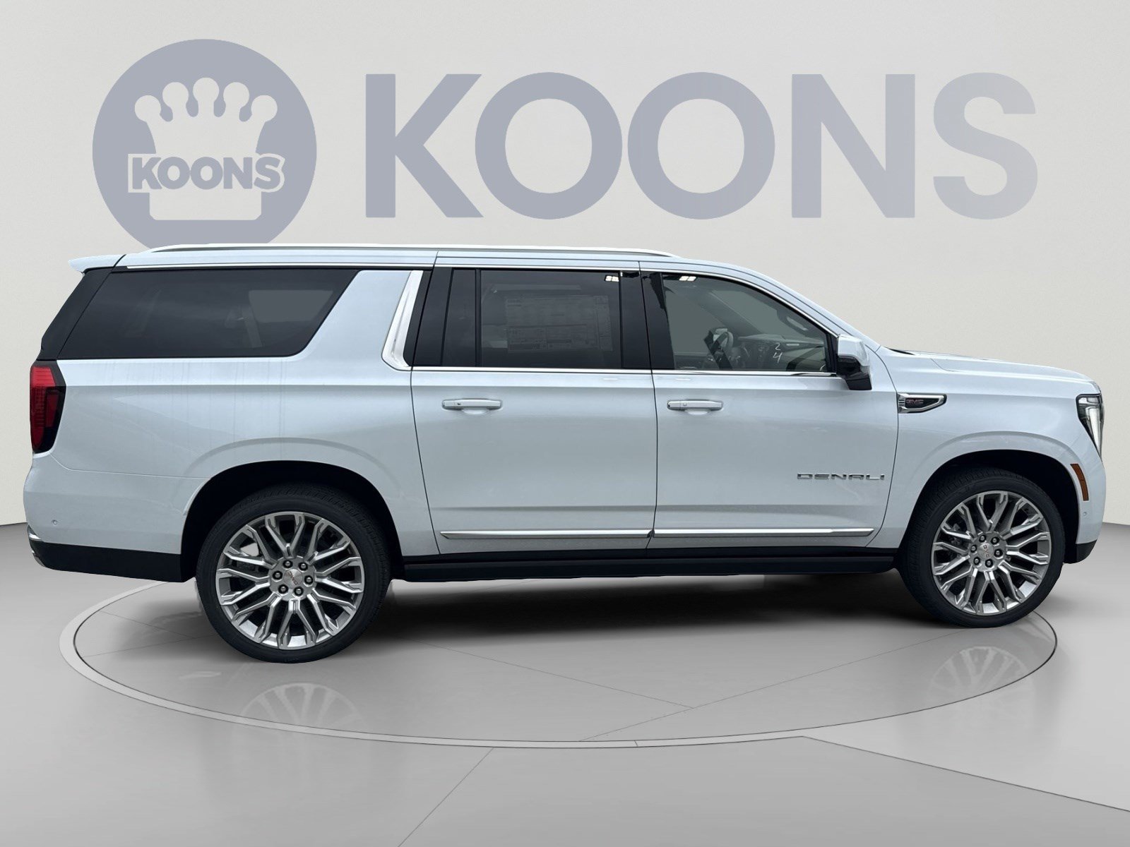 New 2026 GMC Yukon XL Denali w/ Denali Reserve Package AWD/4WD image 7