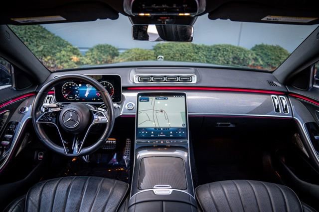 Used 2023 Mercedes-Benz S 500 4MATIC w/ AMG Line image 24