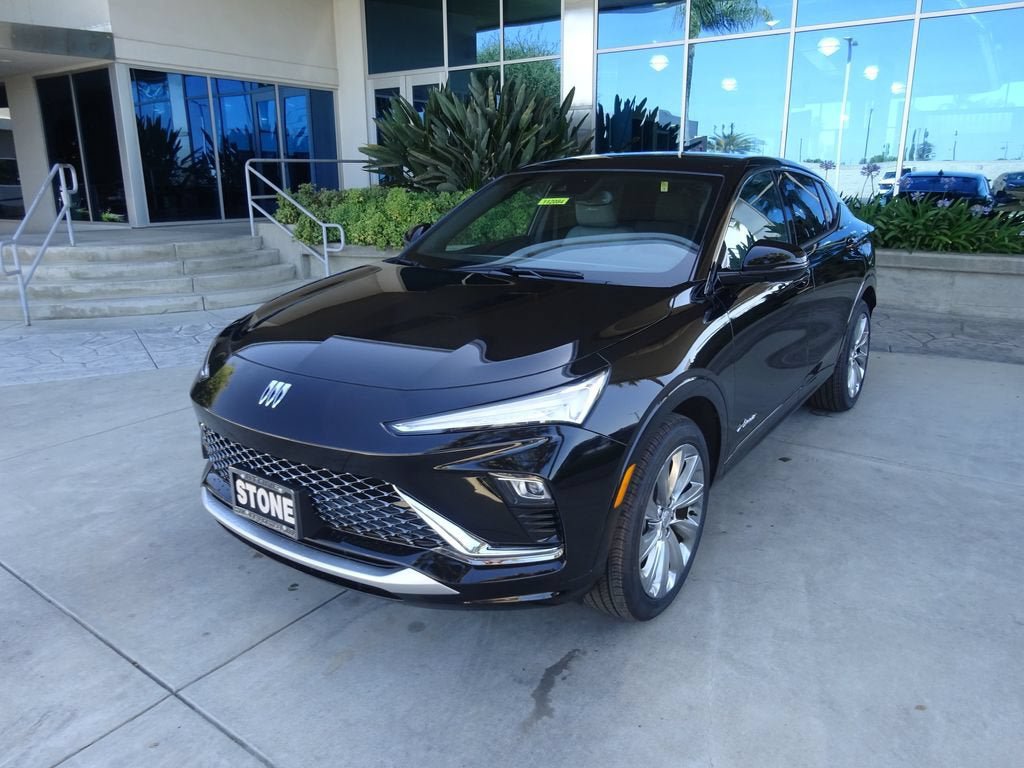 New 2026 Buick Envista Avenir FWD image 3