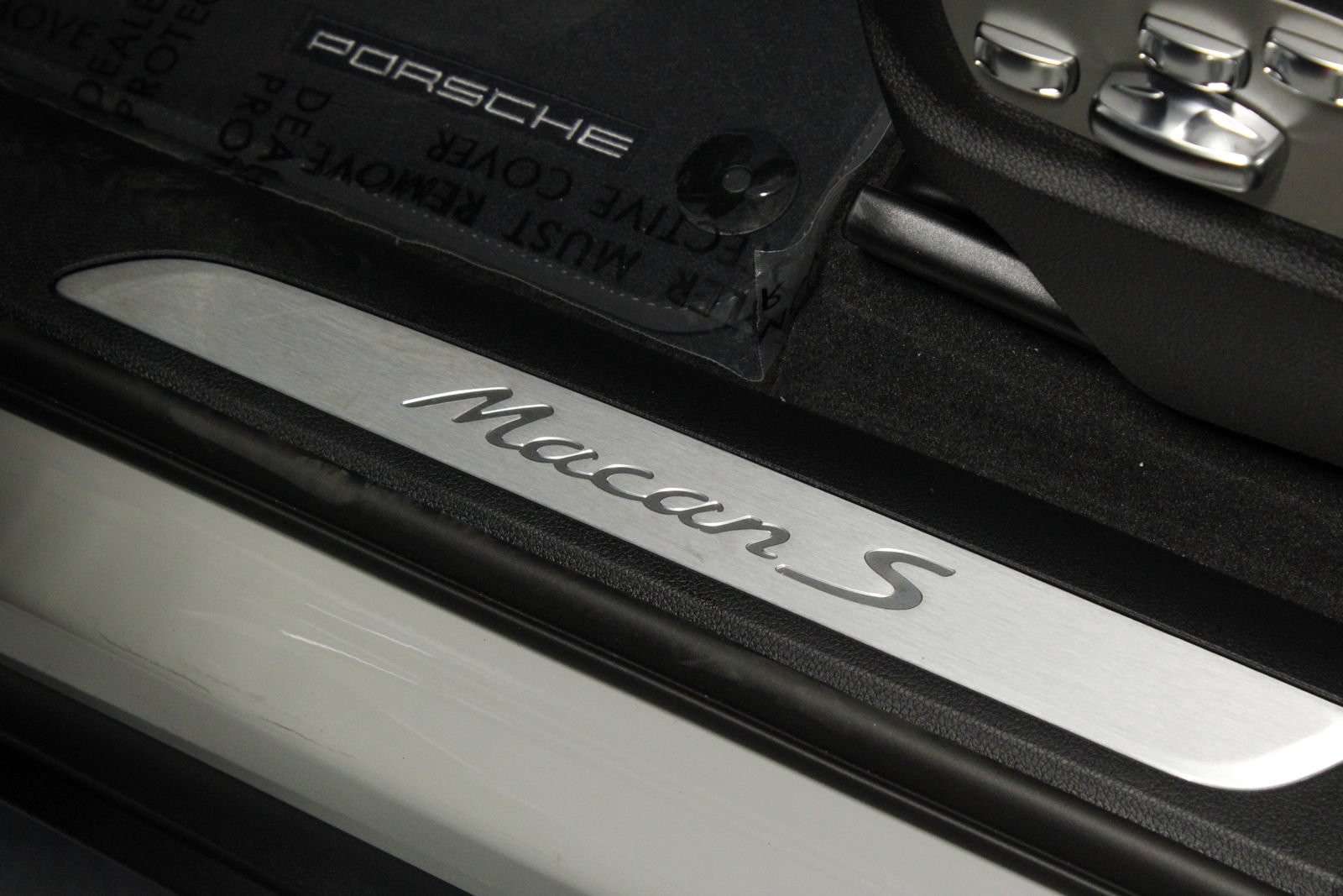 New 2026 Porsche Macan S AWD/4WD image 25