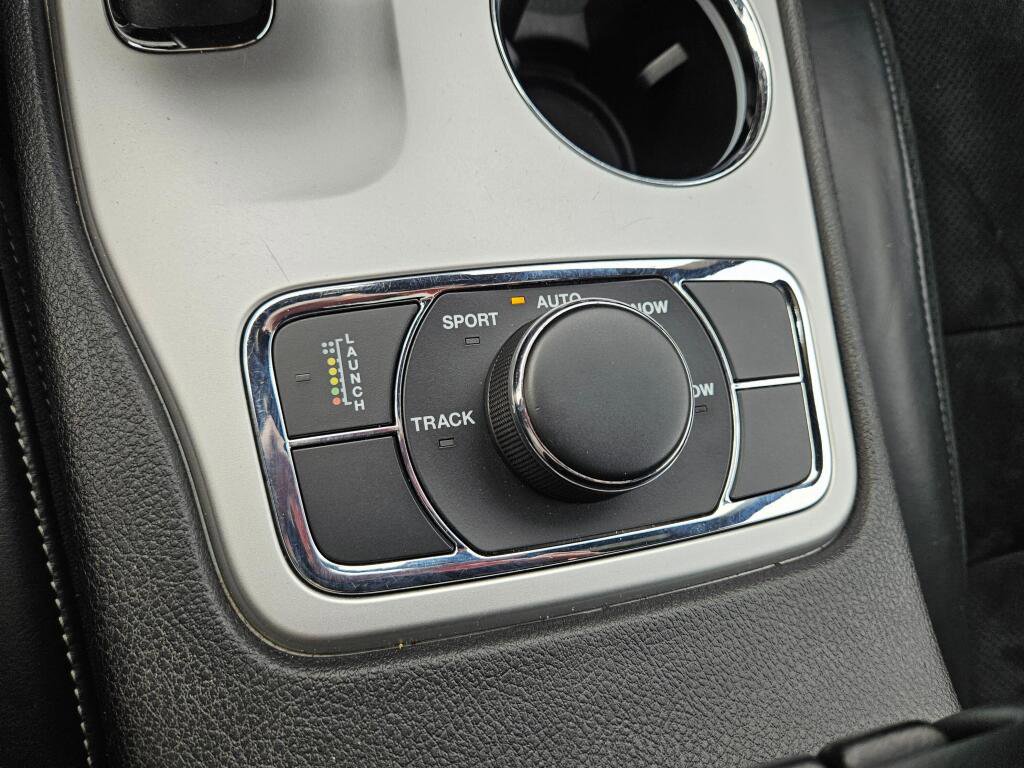 Used 2015 Jeep Grand Cherokee SRT w/ Luxury Group II image 33