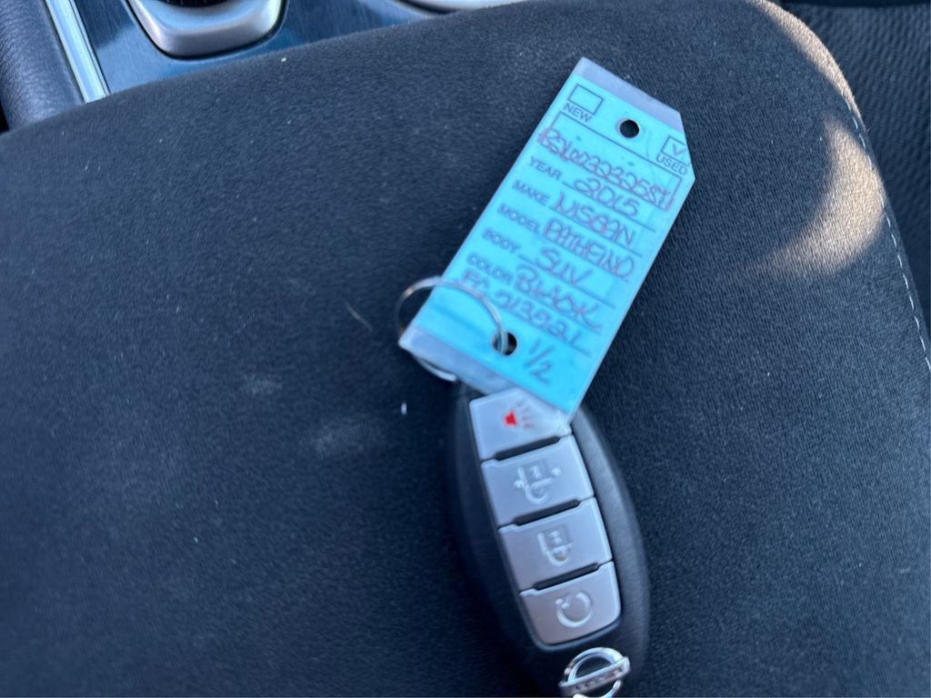 Used 2015 Nissan Pathfinder SV AWD/4WD image 38