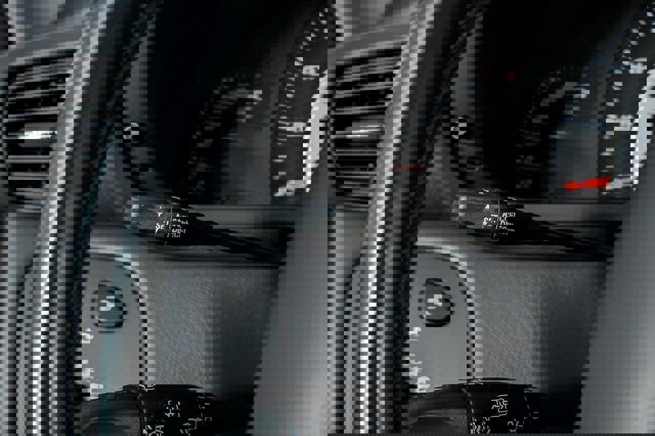 Used 2003 Mercedes-Benz C 32 AMG image 28