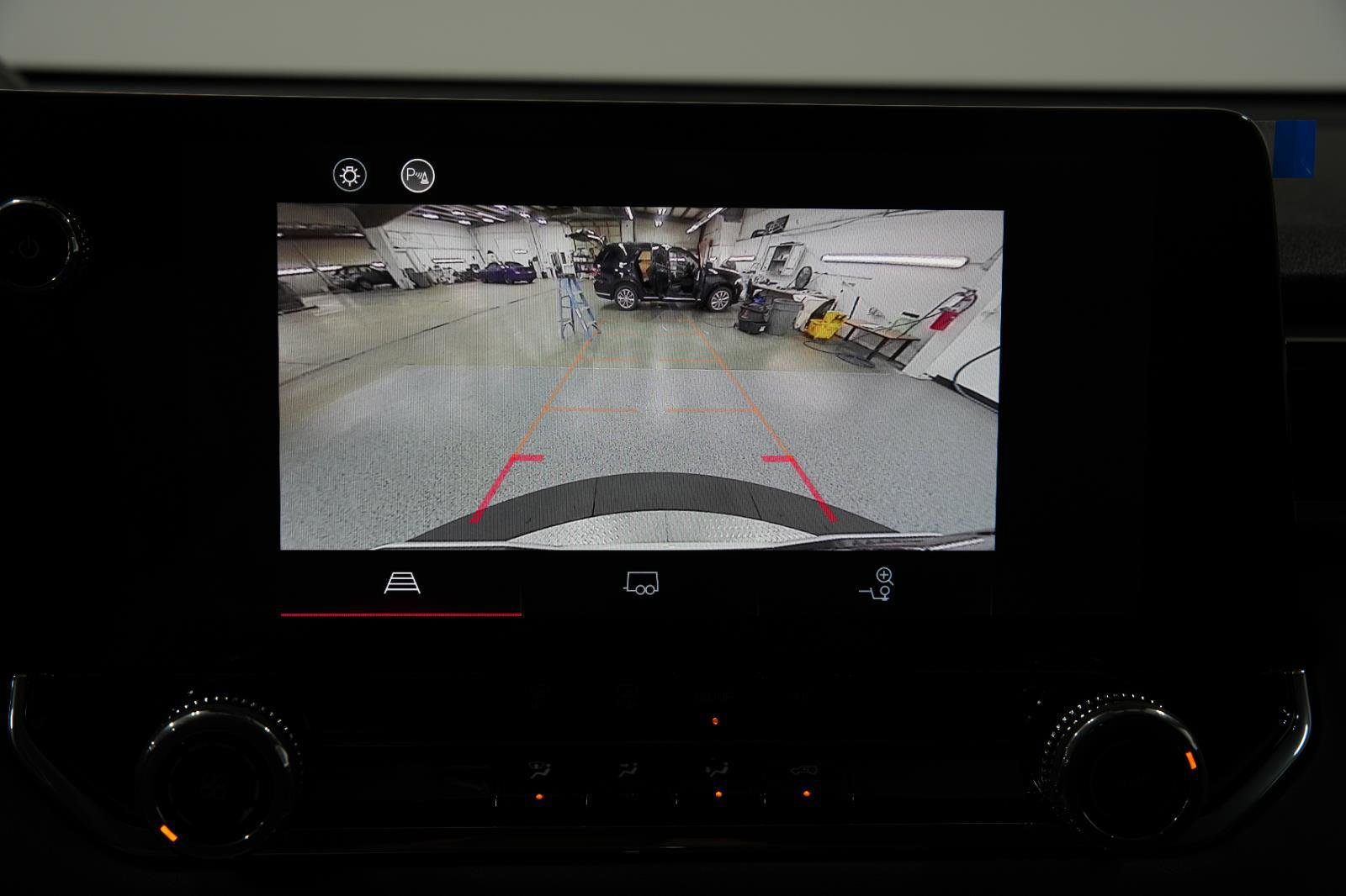 New 2025 GMC Canyon Elevation image 33