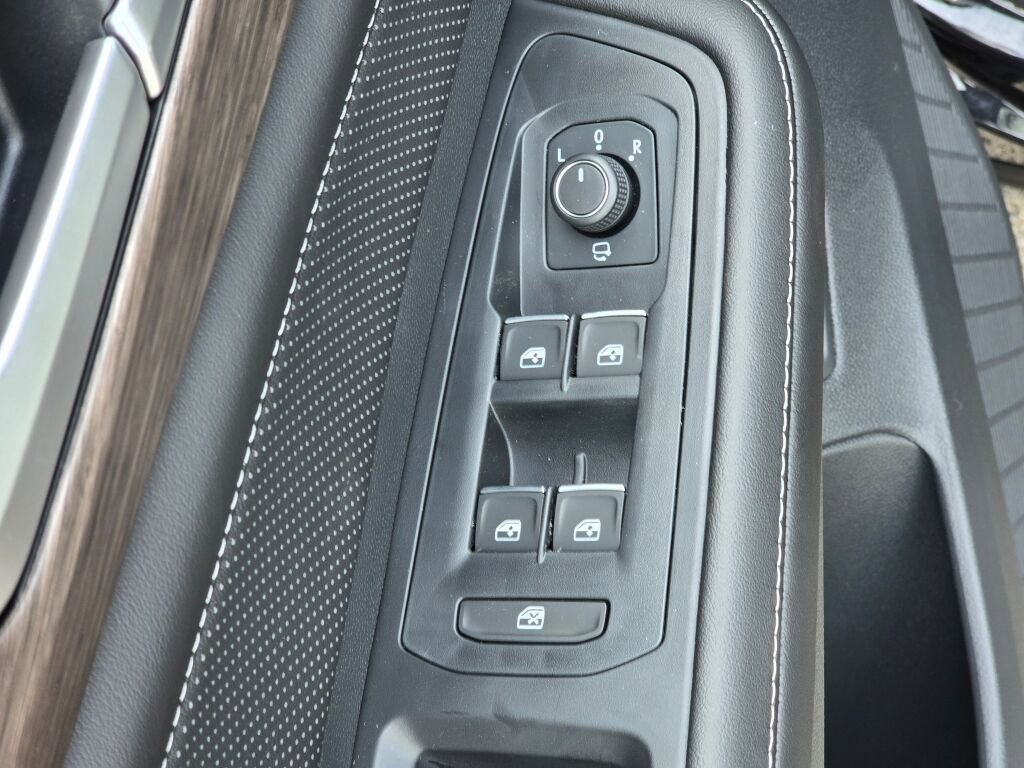 New 2026 Volkswagen Atlas SEL Premium R-Line image 22