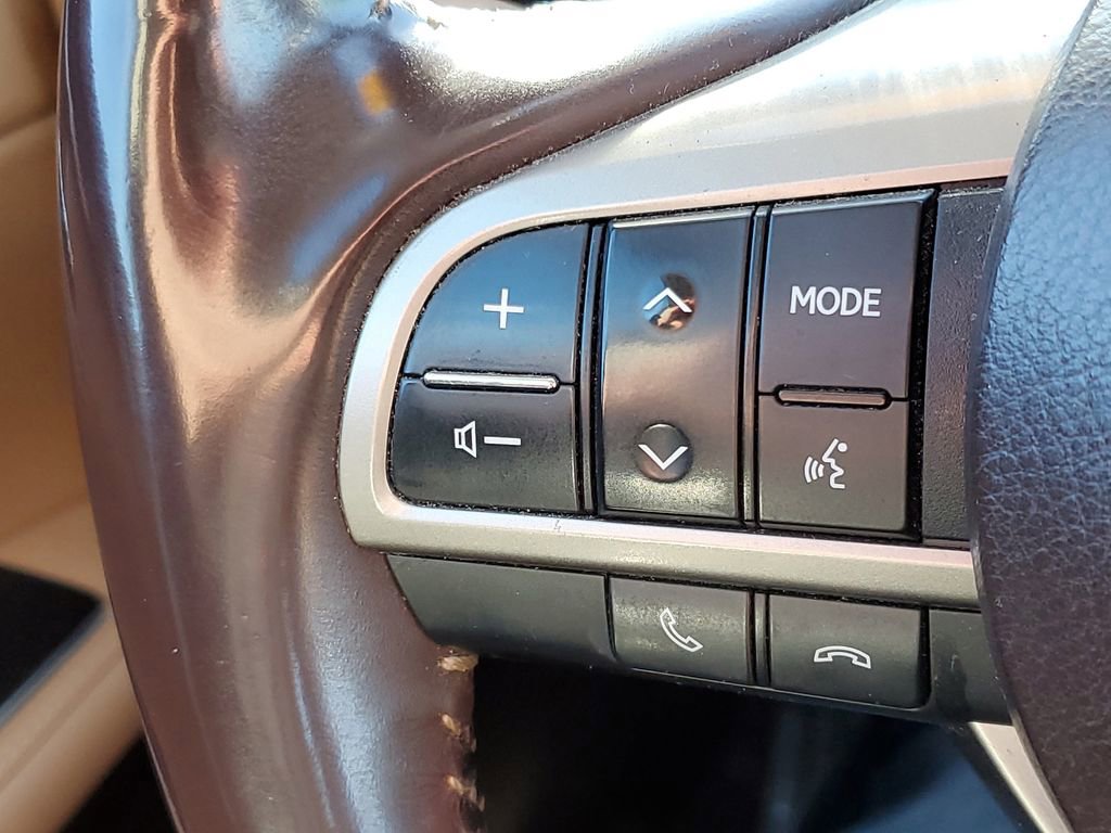 Used 2016 Lexus ES 350 w/ Navigation System Package image 14