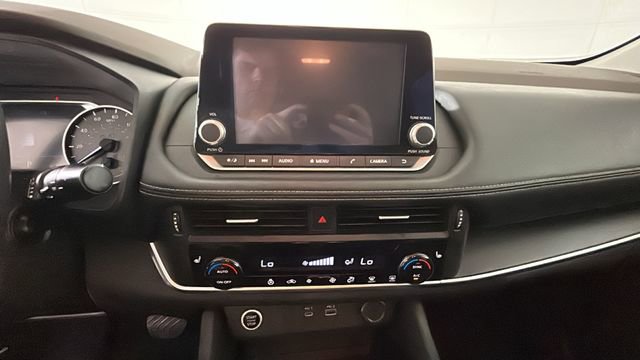 Used 2021 Nissan Rogue S FWD image 24