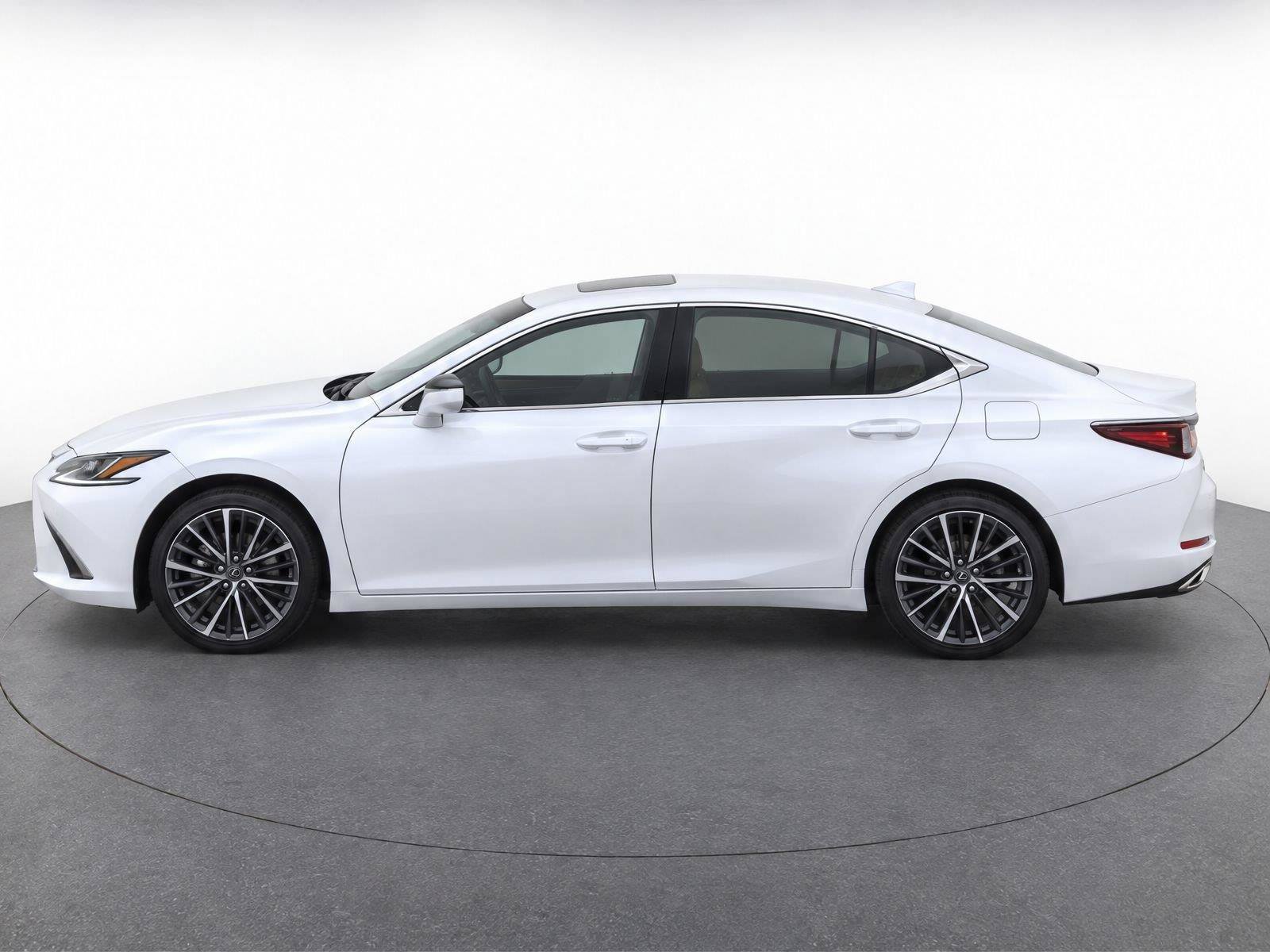 Used 2024 Lexus ES 350 w/ Premium Package FWD image 7