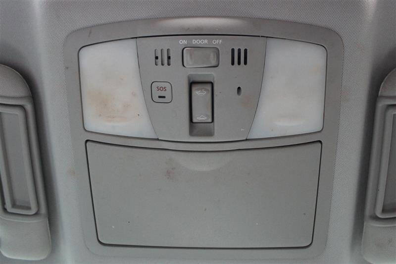 Used 2018 Nissan Armada Platinum w/ Interior Lighting Package image 24