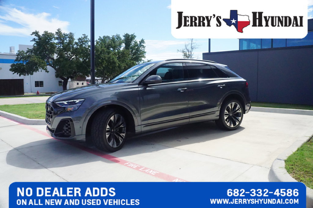 Used 2025 Audi Q8 Premium Plus AWD/4WD image 4