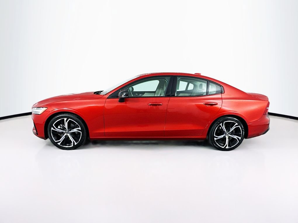 Used 2024 Volvo S60 B5 Core image 6