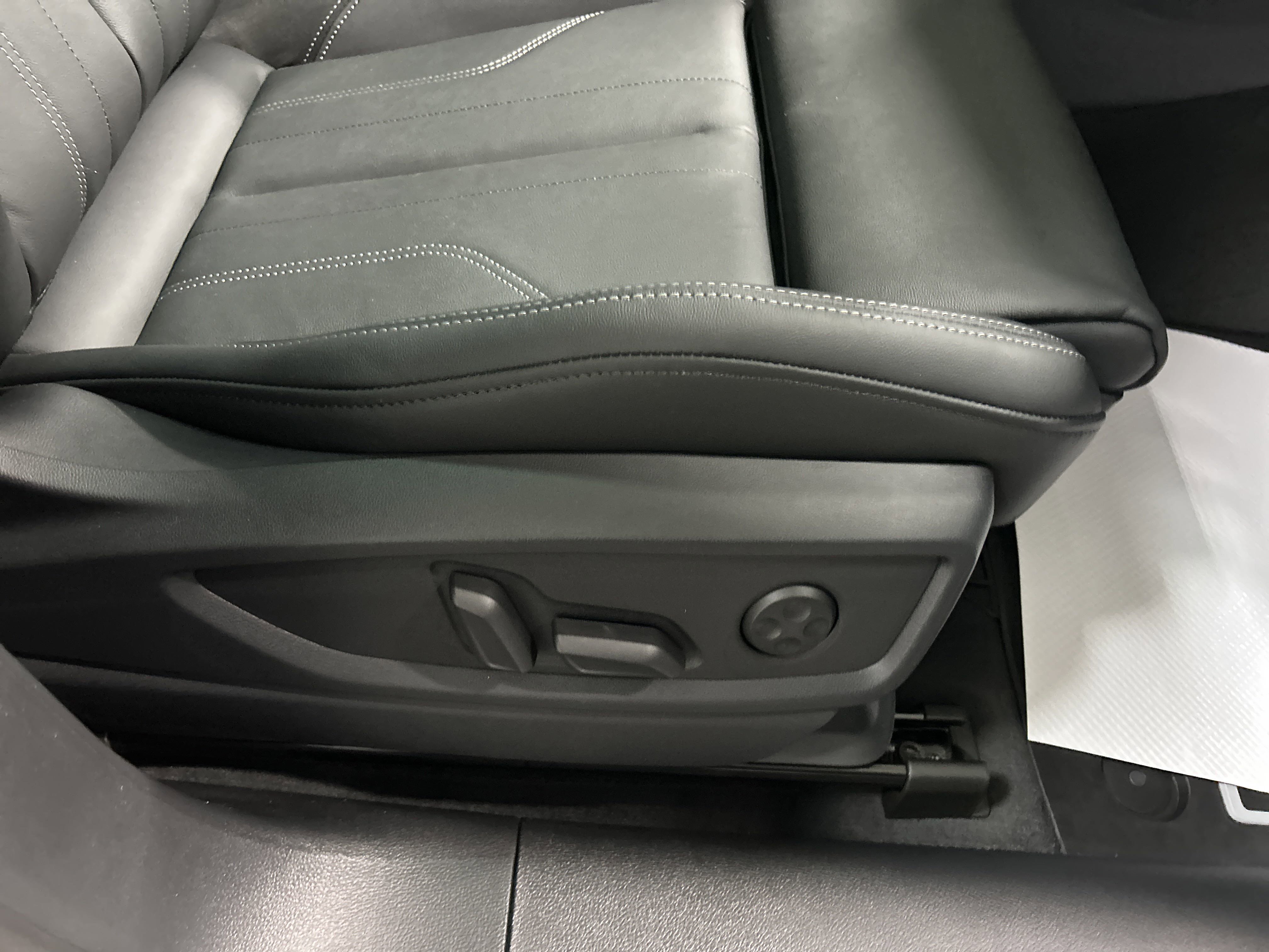 New 2025 Audi Q5 2.0T Premium image 34