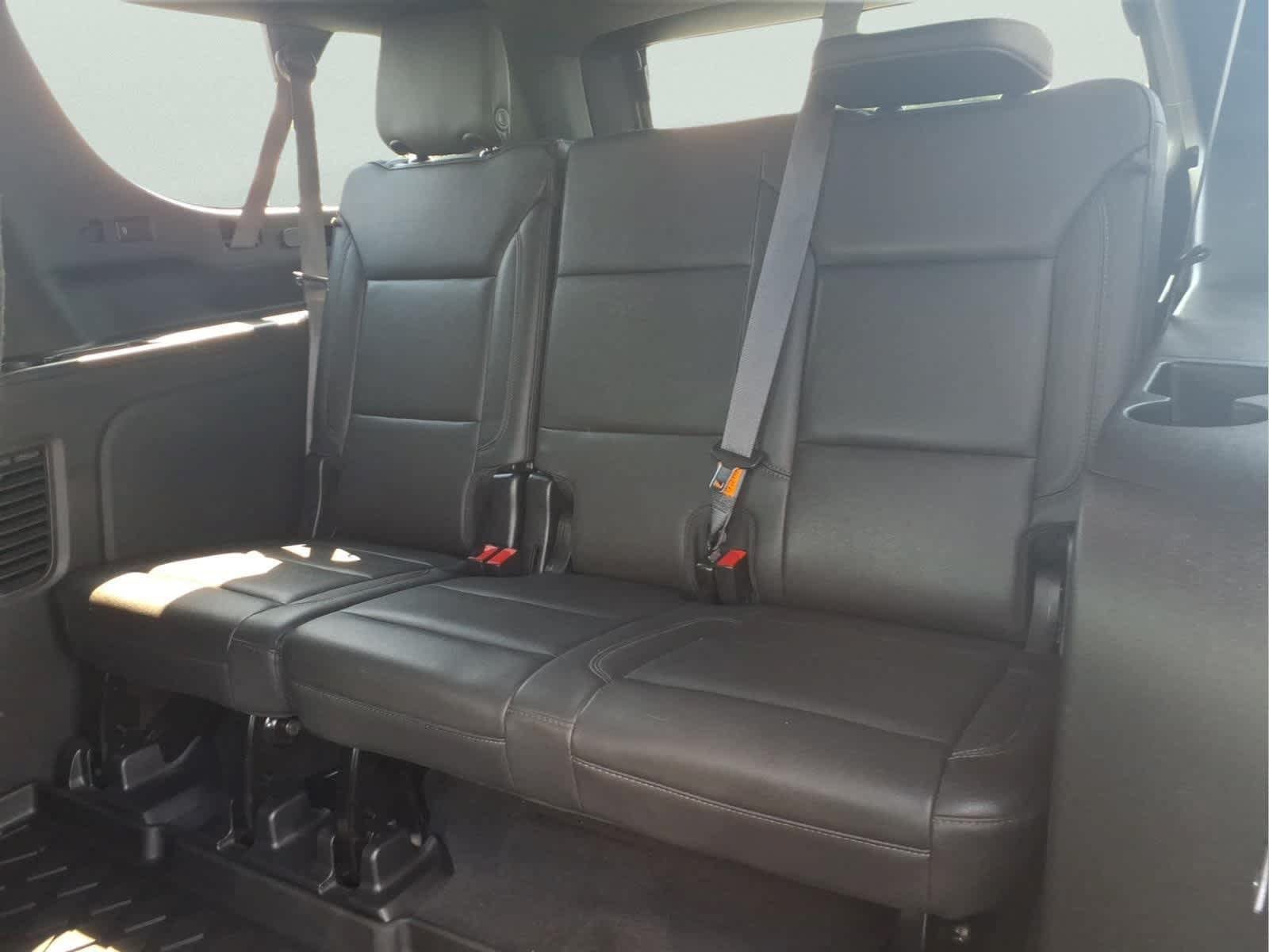 Used 2023 Chevrolet Suburban LT w/ Luxury Package AWD/4WD image 30