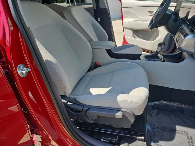 Used 2025 Hyundai Kona SEL FWD image 10