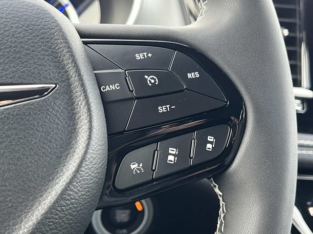 Used 2022 Chrysler Pacifica Touring-L w/ S Appearance Package FWD image 24