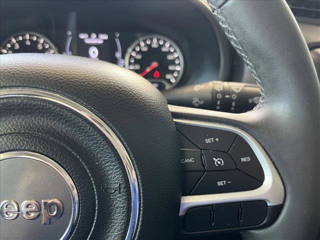 Used 2020 Jeep Renegade Latitude w/ Popular Equipment Group image 20